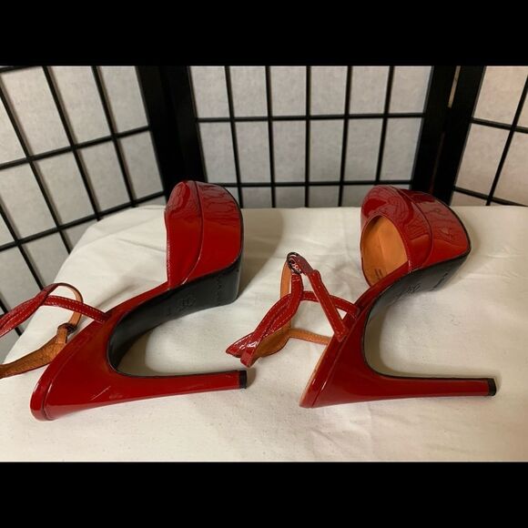 Bright Red Via Spiga platform heel sz 5.5M - Picture 3 of 8